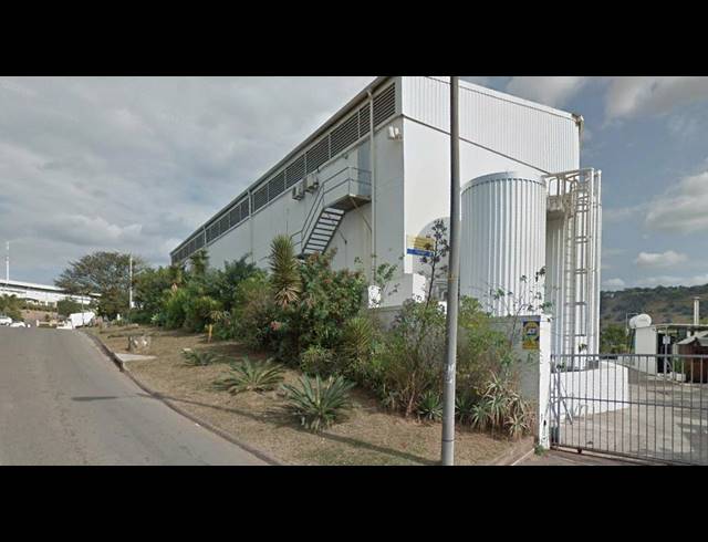 1,475M² WAREHOUSE TO LET IN WESTMEAD